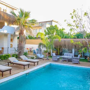 Otel Londıa, Alaçatı